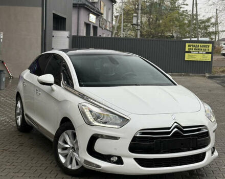 Белый Ситроен ДС5, объемом двигателя 1.6 л и пробегом 147 тыс. км за 11150 $, фото 1 на Automoto.ua