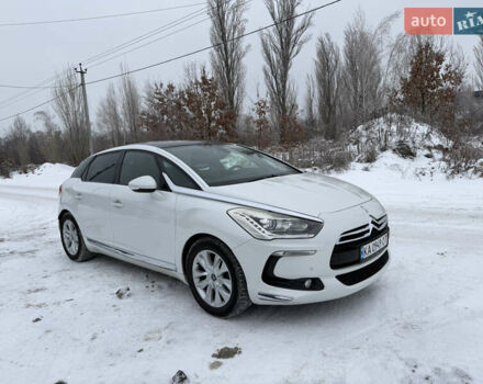 Білий Сітроен ДС5, об'ємом двигуна 1.6 л та пробігом 183 тис. км за 9900 $, фото 1 на Automoto.ua