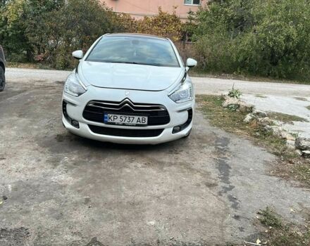 Белый Ситроен ДС5, объемом двигателя 2 л и пробегом 278 тыс. км за 9999 $, фото 1 на Automoto.ua