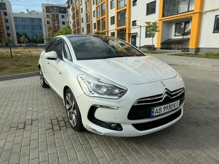 Білий Сітроен ДС5, об'ємом двигуна 2 л та пробігом 237 тис. км за 10950 $, фото 1 на Automoto.ua