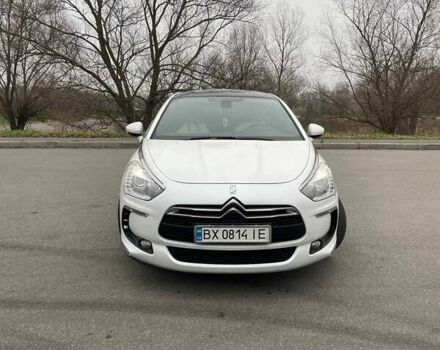 Белый Ситроен ДС5, объемом двигателя 1.56 л и пробегом 168 тыс. км за 11600 $, фото 1 на Automoto.ua