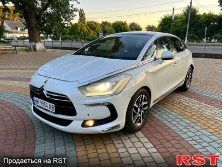 Білий Сітроен ДС5, об'ємом двигуна 2 л та пробігом 260 тис. км за 9900 $, фото 1 на Automoto.ua