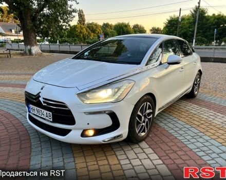Білий Сітроен ДС5, об'ємом двигуна 2 л та пробігом 260 тис. км за 9900 $, фото 1 на Automoto.ua