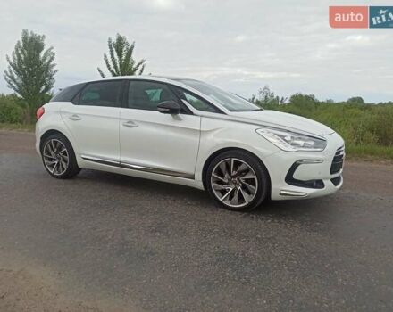Белый Ситроен ДС5, объемом двигателя 2 л и пробегом 264 тыс. км за 11950 $, фото 1 на Automoto.ua