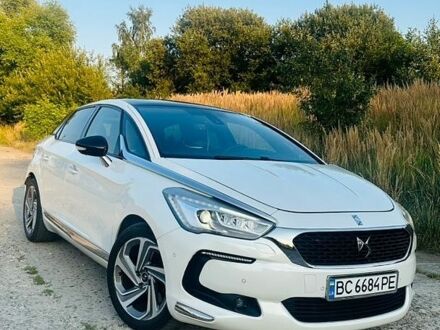 Білий Сітроен ДС5, об'ємом двигуна 2 л та пробігом 126 тис. км за 15500 $, фото 1 на Automoto.ua