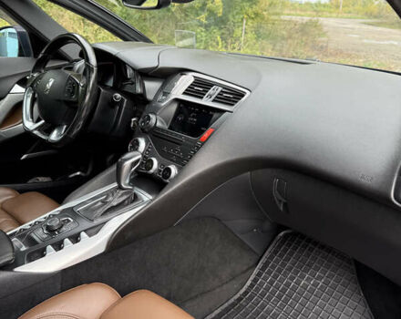 Чорний Сітроен ДС5, об'ємом двигуна 2 л та пробігом 209 тис. км за 11950 $, фото 68 на Automoto.ua