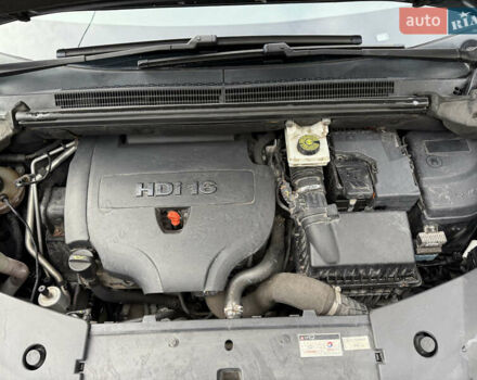 Чорний Сітроен ДС5, об'ємом двигуна 2 л та пробігом 209 тис. км за 11950 $, фото 71 на Automoto.ua