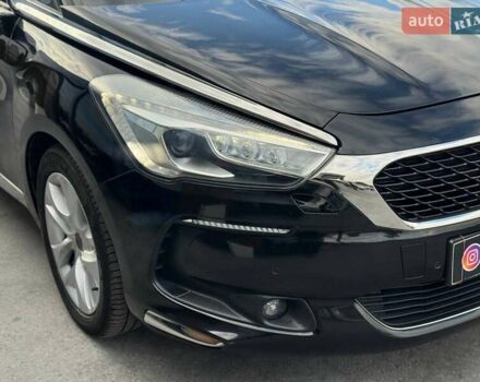 Сітроен ДС5 2016 у Рівному на Automoto.ua Чорний Сітроен ДС5, об'ємом двигуна 2 л та пробігом 182 тис. км за 17900 $, фото 20 на Automoto.ua