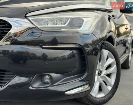 Сітроен ДС5 2016 у Рівному на Automoto.ua Чорний Сітроен ДС5, об'ємом двигуна 2 л та пробігом 182 тис. км за 17900 $, фото 5 на Automoto.ua