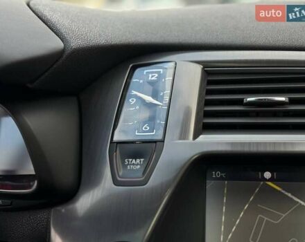 Сітроен ДС5 2016 у Рівному на Automoto.ua Чорний Сітроен ДС5, об'ємом двигуна 2 л та пробігом 182 тис. км за 17900 $, фото 42 на Automoto.ua