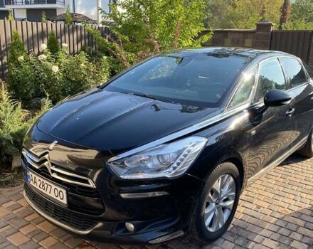 Черный Ситроен ДС5, объемом двигателя 2 л и пробегом 300 тыс. км за 11600 $, фото 1 на Automoto.ua