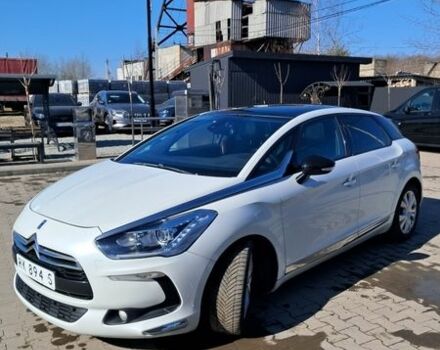 Фиолетовый Ситроен ДС5, объемом двигателя 2 л и пробегом 241 тыс. км за 8900 $, фото 1 на Automoto.ua