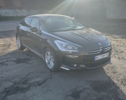 Коричневый Ситроен ДС5, объемом двигателя 2 л и пробегом 249 тыс. км за 10000 $, фото 1 на Automoto.ua