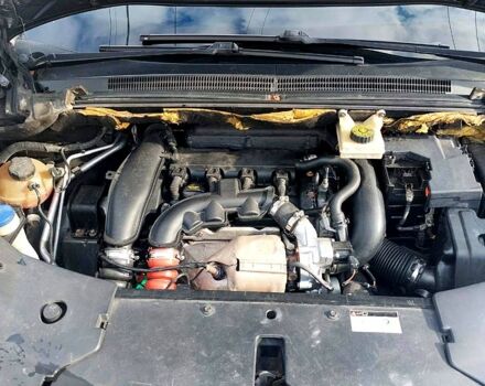 Сірий Сітроен ДС5, об'ємом двигуна 1.6 л та пробігом 180 тис. км за 11000 $, фото 6 на Automoto.ua