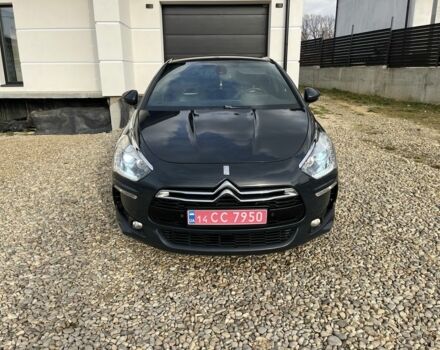 Серый Ситроен ДС5, объемом двигателя 1.6 л и пробегом 239 тыс. км за 10000 $, фото 1 на Automoto.ua