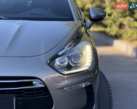 Серый Ситроен ДС5, объемом двигателя 1.6 л и пробегом 212 тыс. км за 10900 $, фото 7 на Automoto.ua