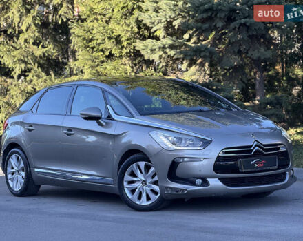 Серый Ситроен ДС5, объемом двигателя 1.6 л и пробегом 212 тыс. км за 10900 $, фото 4 на Automoto.ua