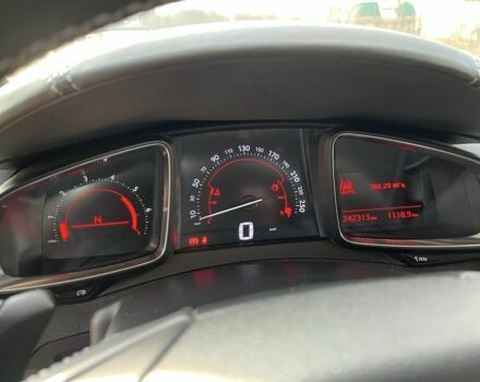 Серый Ситроен ДС5, объемом двигателя 1.6 л и пробегом 239 тыс. км за 10000 $, фото 6 на Automoto.ua