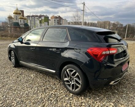 Серый Ситроен ДС5, объемом двигателя 1.6 л и пробегом 239 тыс. км за 10000 $, фото 4 на Automoto.ua