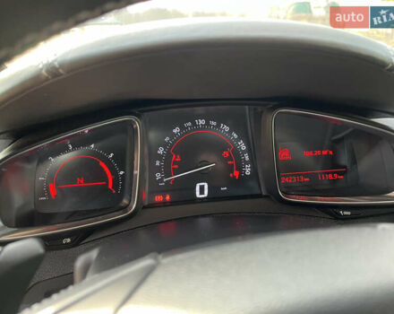 Серый Ситроен ДС5, объемом двигателя 1.6 л и пробегом 239 тыс. км за 9950 $, фото 14 на Automoto.ua