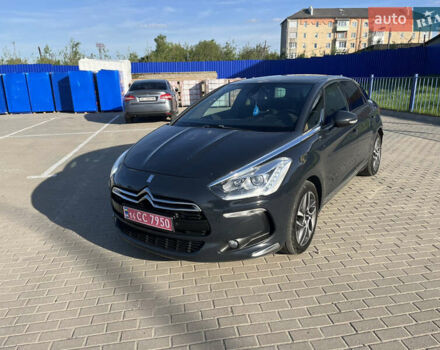 Серый Ситроен ДС5, объемом двигателя 1.6 л и пробегом 239 тыс. км за 9950 $, фото 1 на Automoto.ua