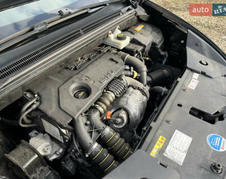 Серый Ситроен ДС5, объемом двигателя 1.6 л и пробегом 239 тыс. км за 9950 $, фото 24 на Automoto.ua