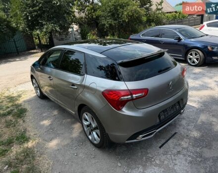 Сірий Сітроен ДС5, об'ємом двигуна 2 л та пробігом 170 тис. км за 11700 $, фото 5 на Automoto.ua
