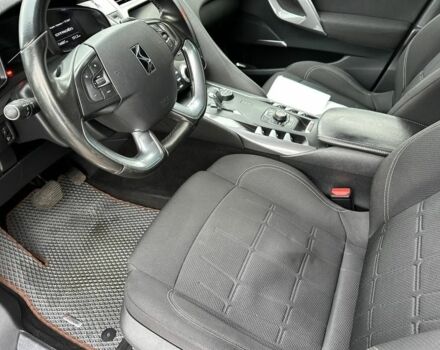 Серый Ситроен ДС5, объемом двигателя 2 л и пробегом 176 тыс. км за 10300 $, фото 6 на Automoto.ua