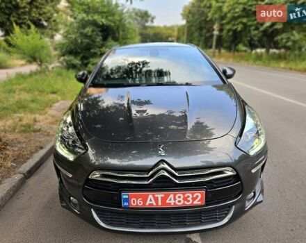 Серый Ситроен ДС5, объемом двигателя 2 л и пробегом 215 тыс. км за 12500 $, фото 2 на Automoto.ua