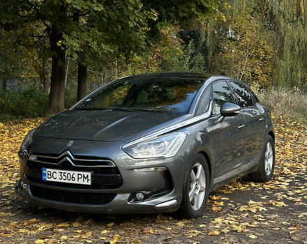 Ситроен ДС5 2011 в Стрые на Automoto.ua Серый Ситроен ДС5, объемом двигателя 2 л и пробегом 266 тыс. км за 11200 $, фото 1 на Automoto.ua
