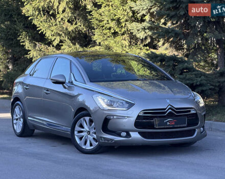 Серый Ситроен ДС5, объемом двигателя 1.6 л и пробегом 212 тыс. км за 10900 $, фото 1 на Automoto.ua