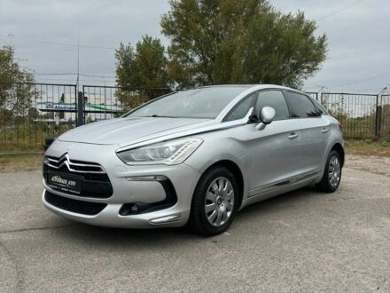 Серый Ситроен ДС5, объемом двигателя 0 л и пробегом 308 тыс. км за 7500 $, фото 1 на Automoto.ua
