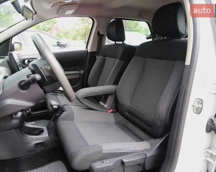 Белый Ситроен Другая, объемом двигателя 1.2 л и пробегом 112 тыс. км за 9900 $, фото 7 на Automoto.ua