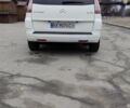 Белый Ситроен Гранд С4 Пикассо, объемом двигателя 1.56 л и пробегом 340 тыс. км за 5499 $, фото 4 на Automoto.ua