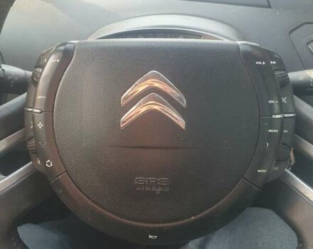 Ситроен Гранд С4 Пикассо 2011 в Ковель на Automoto.ua Белый Ситроен Гранд С4 Пикассо, объемом двигателя 1.6 л и пробегом 275 тыс. км за 6750 $, фото 10 на Automoto.ua