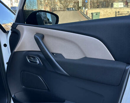 Белый Ситроен Гранд С4 Пикассо, объемом двигателя 2 л и пробегом 206 тыс. км за 12450 $, фото 19 на Automoto.ua