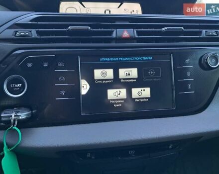 Белый Ситроен Гранд С4 Пикассо, объемом двигателя 1.6 л и пробегом 189 тыс. км за 8250 $, фото 35 на Automoto.ua