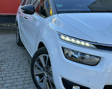 Белый Ситроен Гранд С4 Пикассо, объемом двигателя 2 л и пробегом 206 тыс. км за 12450 $, фото 12 на Automoto.ua