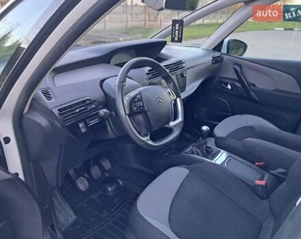 Белый Ситроен Гранд С4 Пикассо, объемом двигателя 1.6 л и пробегом 189 тыс. км за 8250 $, фото 23 на Automoto.ua