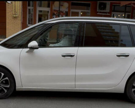 Білий Сітроен Гранд С4 Пікассо, об'ємом двигуна 1.6 л та пробігом 248 тис. км за 10700 $, фото 6 на Automoto.ua