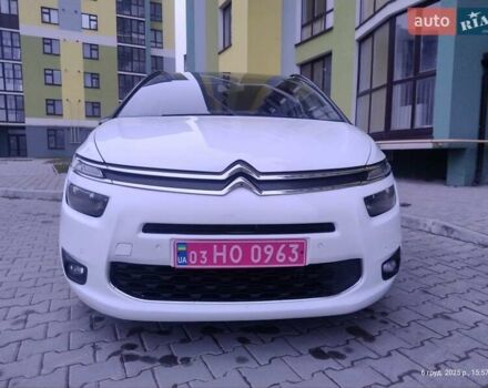 Белый Ситроен Гранд С4 Пикассо, объемом двигателя 2 л и пробегом 230 тыс. км за 12800 $, фото 10 на Automoto.ua