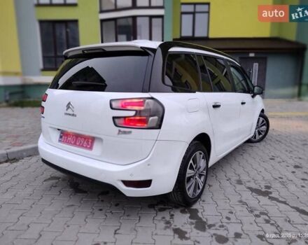 Белый Ситроен Гранд С4 Пикассо, объемом двигателя 2 л и пробегом 230 тыс. км за 12800 $, фото 3 на Automoto.ua