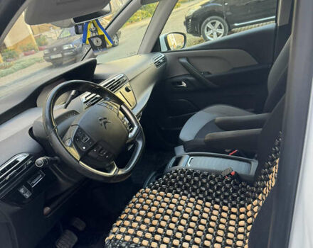 Білий Сітроен Гранд С4 Пікассо, об'ємом двигуна 1.6 л та пробігом 248 тис. км за 10700 $, фото 3 на Automoto.ua