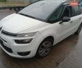 Белый Ситроен Гранд С4 Пикассо, объемом двигателя 2 л и пробегом 230 тыс. км за 14000 $, фото 1 на Automoto.ua