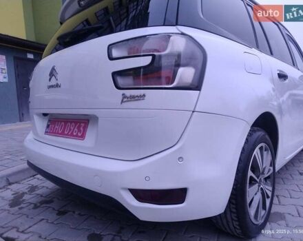 Белый Ситроен Гранд С4 Пикассо, объемом двигателя 2 л и пробегом 230 тыс. км за 12800 $, фото 16 на Automoto.ua
