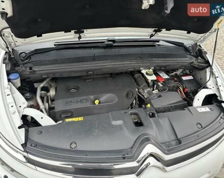 Белый Ситроен Гранд С4 Пикассо, объемом двигателя 2 л и пробегом 228 тыс. км за 11750 $, фото 26 на Automoto.ua