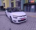 Белый Ситроен Гранд С4 Пикассо, объемом двигателя 2 л и пробегом 230 тыс. км за 12800 $, фото 8 на Automoto.ua