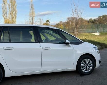 Ситроен Гранд С4 Пикассо 2015 в Дубно на Automoto.ua Белый Ситроен Гранд С4 Пикассо, объемом двигателя 1.6 л и пробегом 199 тыс. км за 11800 $, фото 17 на Automoto.ua