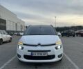 Белый Ситроен Гранд С4 Пикассо, объемом двигателя 2 л и пробегом 325 тыс. км за 10300 $, фото 1 на Automoto.ua