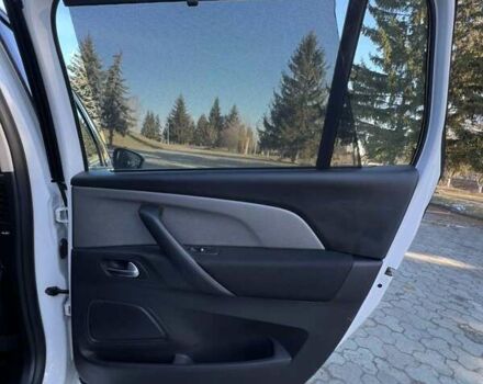 Ситроен Гранд С4 Пикассо 2015 в Дубно на Automoto.ua Белый Ситроен Гранд С4 Пикассо, объемом двигателя 1.6 л и пробегом 199 тыс. км за 11800 $, фото 41 на Automoto.ua